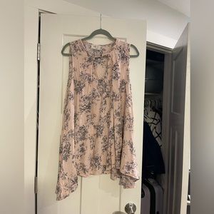 Floral Boutique Swing Tank